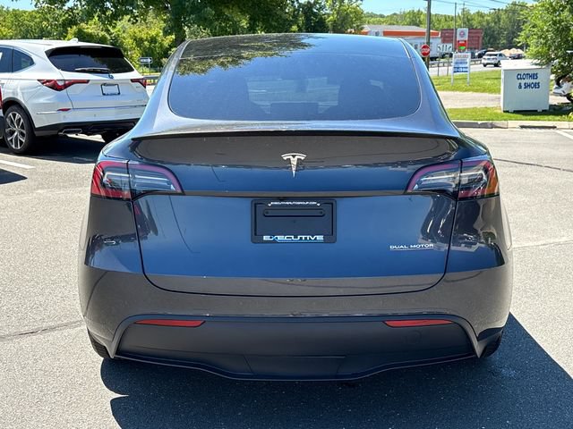 Used 2024 Tesla Model Y Performance AWD/4WD image 3