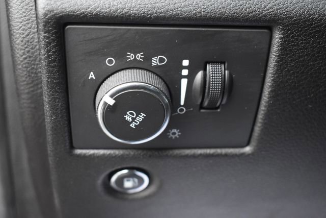 Used 2014 Jeep Grand Cherokee Overland image 29