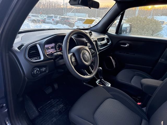 Used 2021 Jeep Renegade Latitude image 24