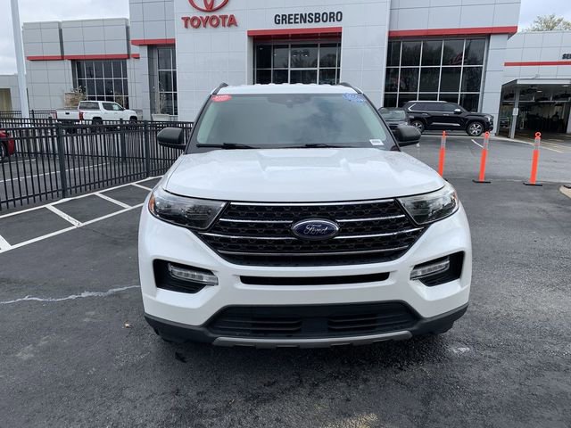 Used 2020 Ford Explorer XLT w/ Equipment Group 202A image 3