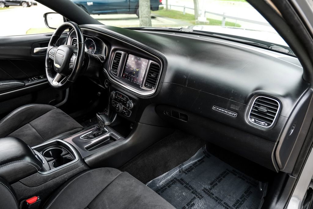Used 2019 Dodge Charger Scat Pack w/ Plus Group RWD image 9