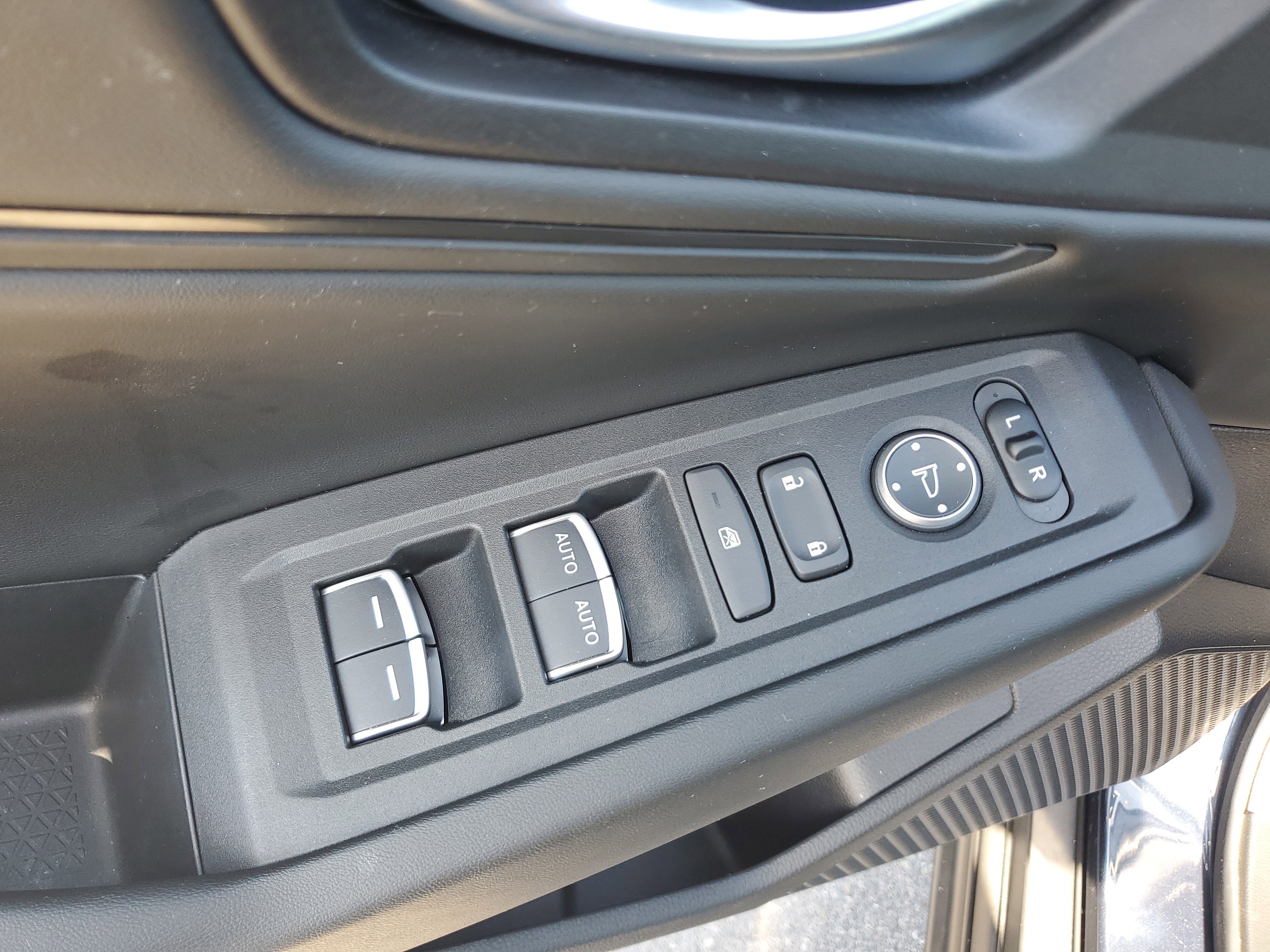 Used 2025 Honda Accord SE image 27