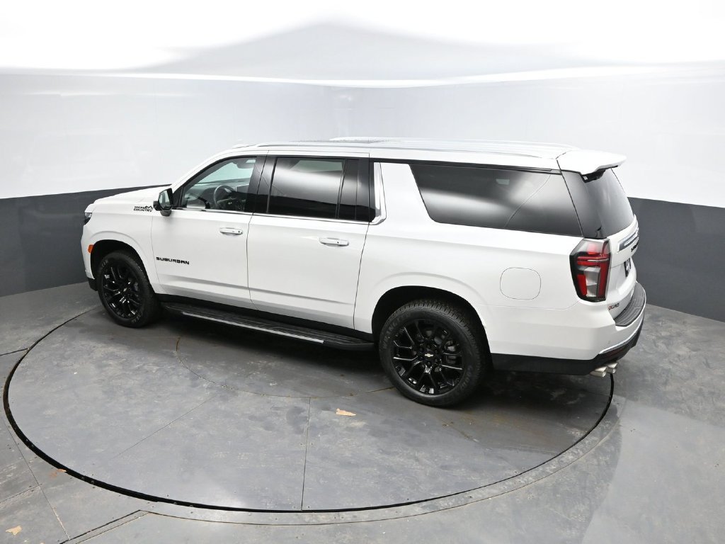 Used 2023 Chevrolet Suburban High Country w/ Max Trailering Package AWD/4WD image 27