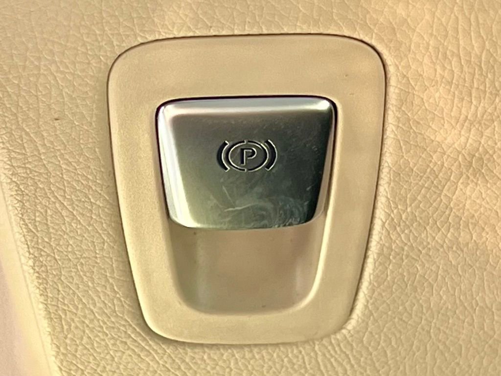 Certified 2022 Mercedes-Benz GLC 300 4MATIC image 27