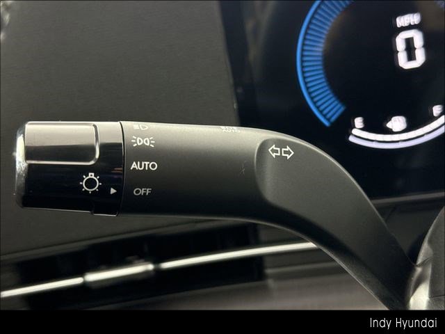 Certified 2025 Hyundai Kona SEL image 31