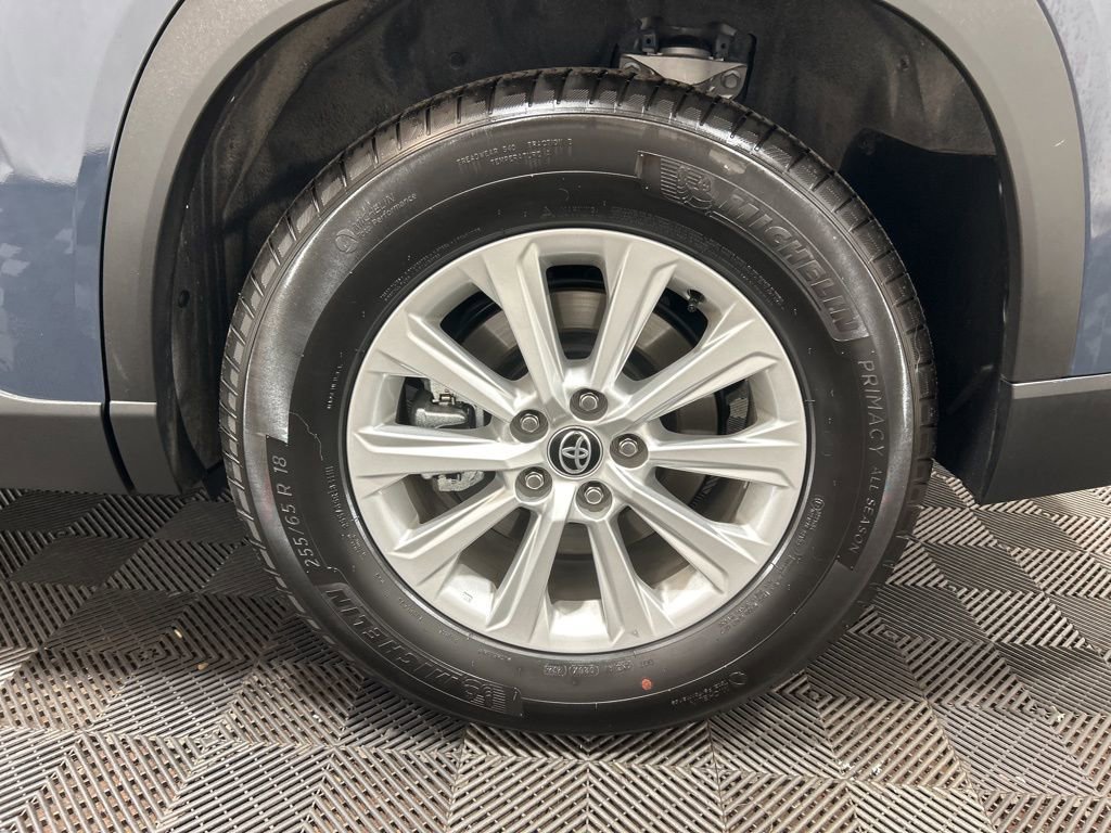 Used 2025 Toyota Grand Highlander AWD image 36