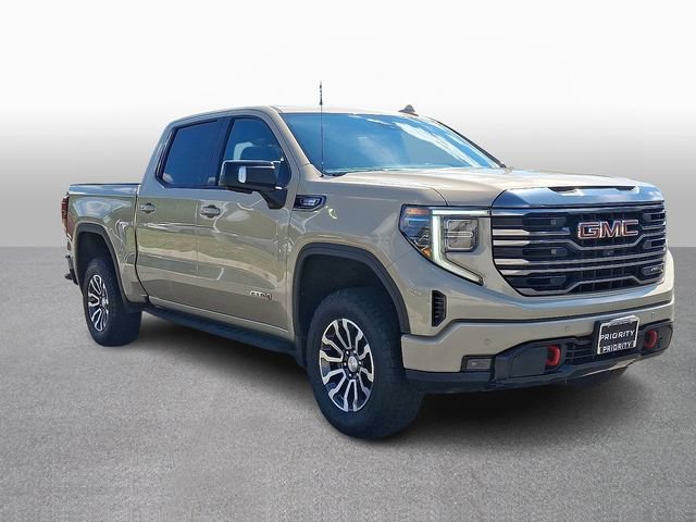 Used 2022 GMC Sierra 1500 AT4 w/ AT4 Premium Package AWD/4WD image 3