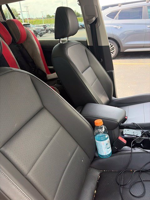 Used 2019 Volkswagen Tiguan SE w/ Panoramic Sunroof Package FWD image 32