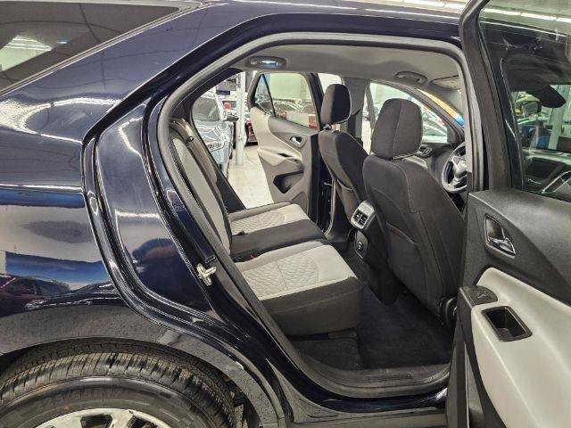 Used 2021 Chevrolet Equinox LS w/ LS Convenience Package FWD image 31