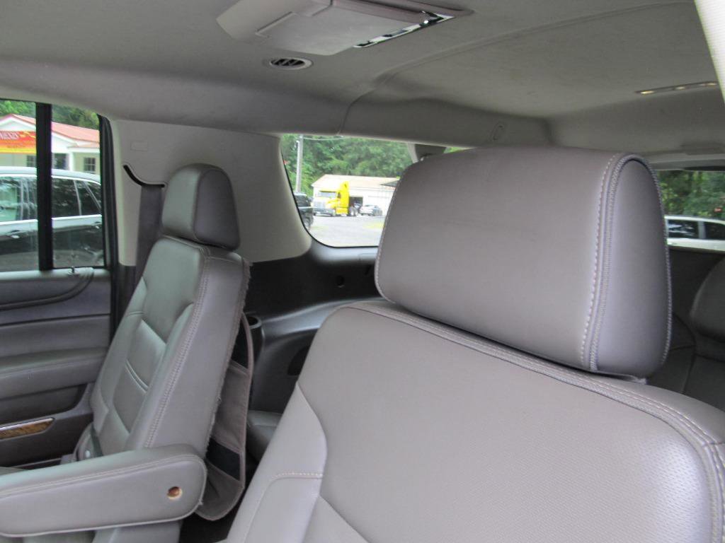 Used 2015 GMC Yukon XL Denali w/ Open Road Package image 31