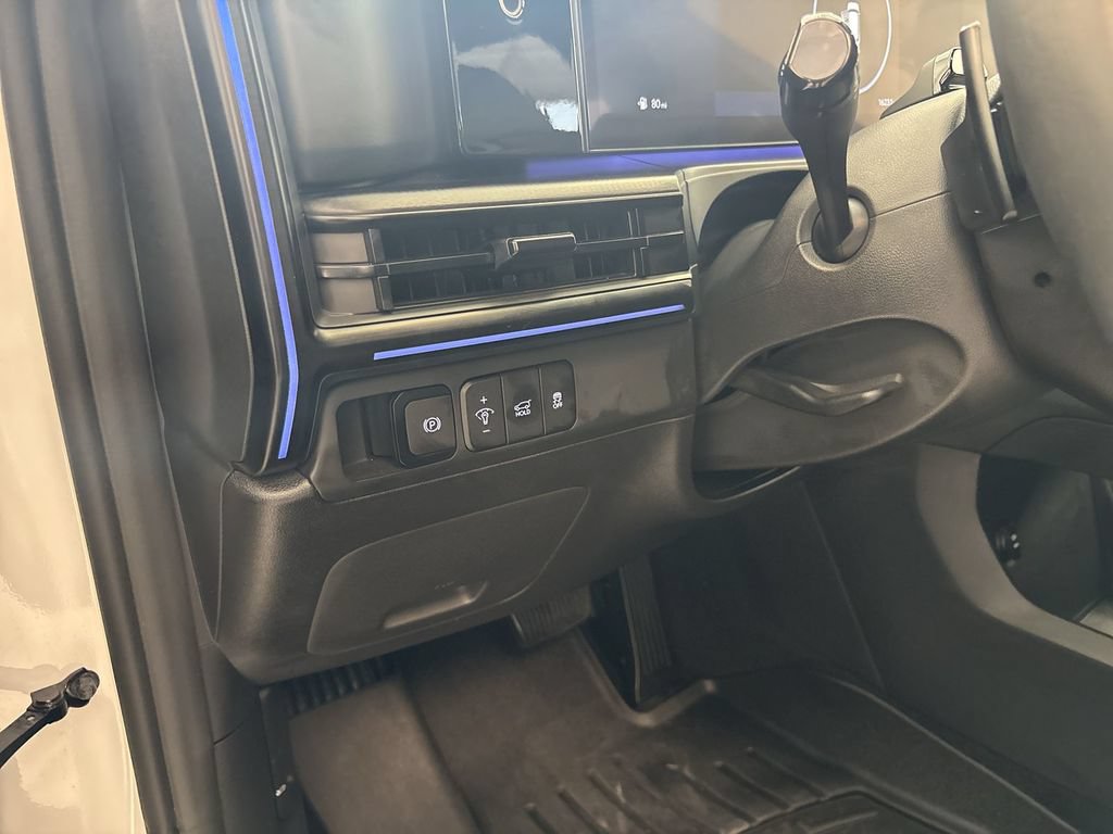 Used 2024 Hyundai Santa Fe Calligraphy FWD image 18