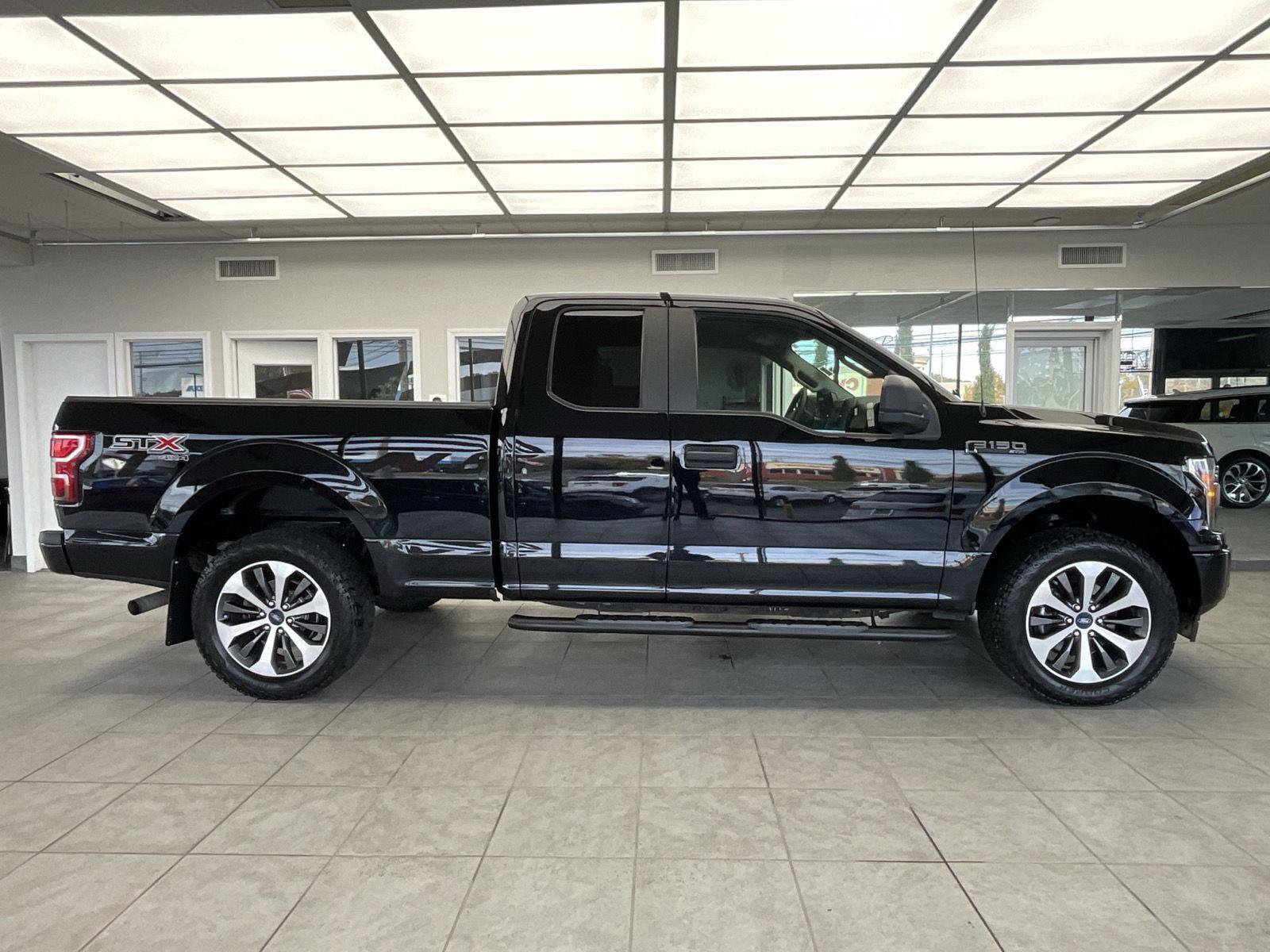 Used 2019 Ford F150 XL w/ Equipment Group 101A Mid AWD/4WD image 4
