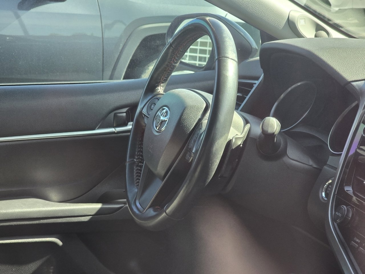 Used 2022 Toyota Camry TRD w/ TRD Package w/JBL Audio FWD image 21