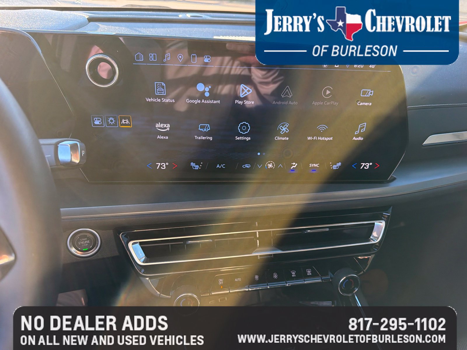 Used 2025 Chevrolet Traverse LT w/ Driver Confidence Package FWD image 11