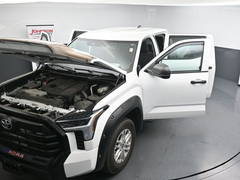 Used 2023 Toyota Tundra SR AWD/4WD image 26