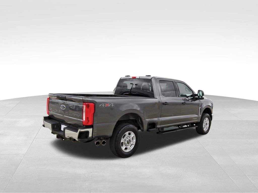 Used 2025 Ford F250 XLT image 4
