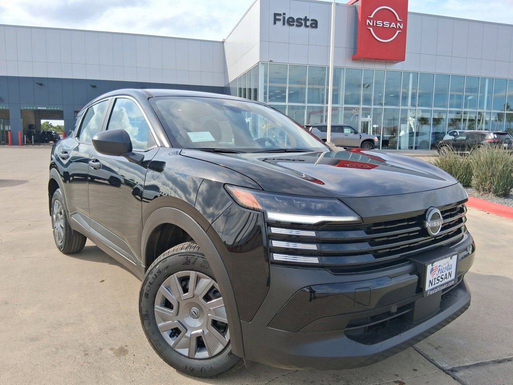 New 2026 Nissan Kicks S