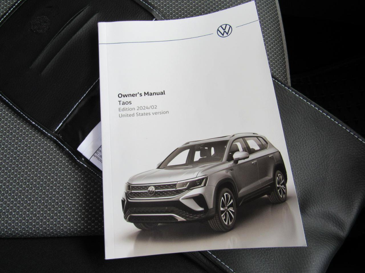 Used 2024 Volkswagen Taos S FWD image 33