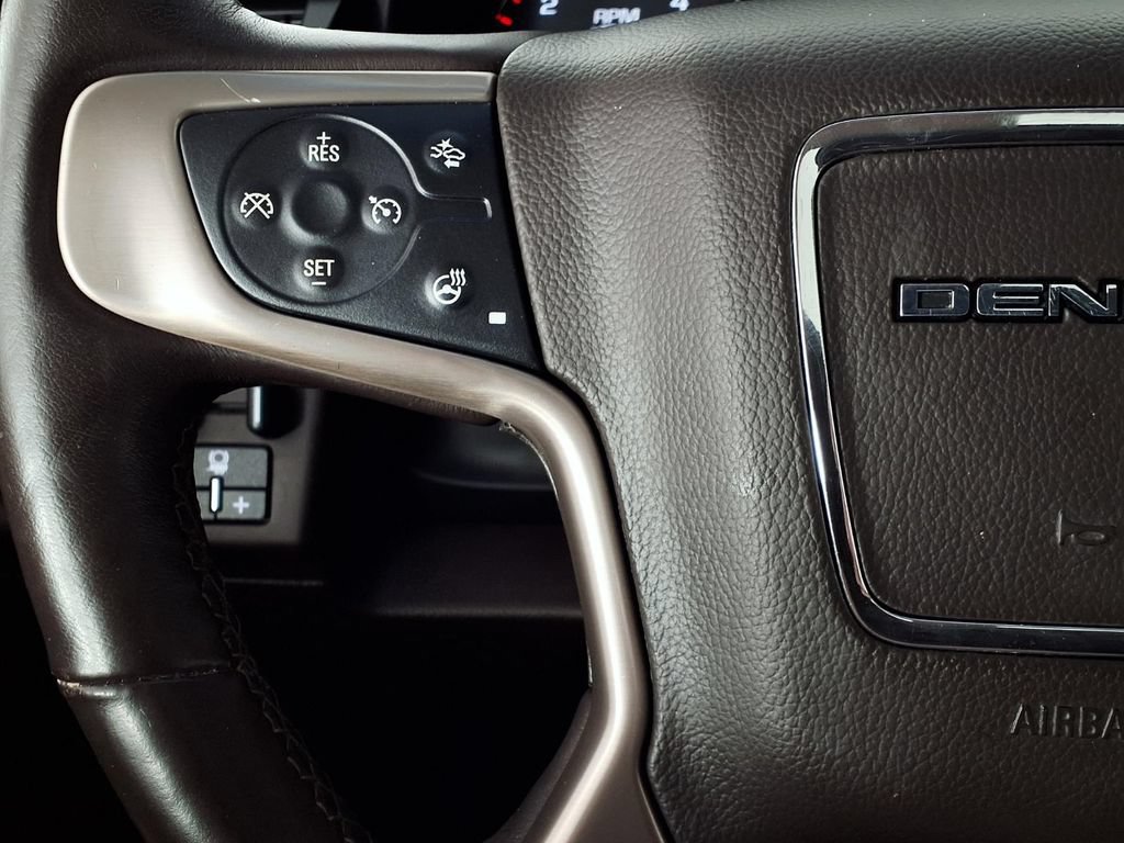 Used 2015 GMC Yukon XL Denali w/ Open Road Package AWD/4WD image 19