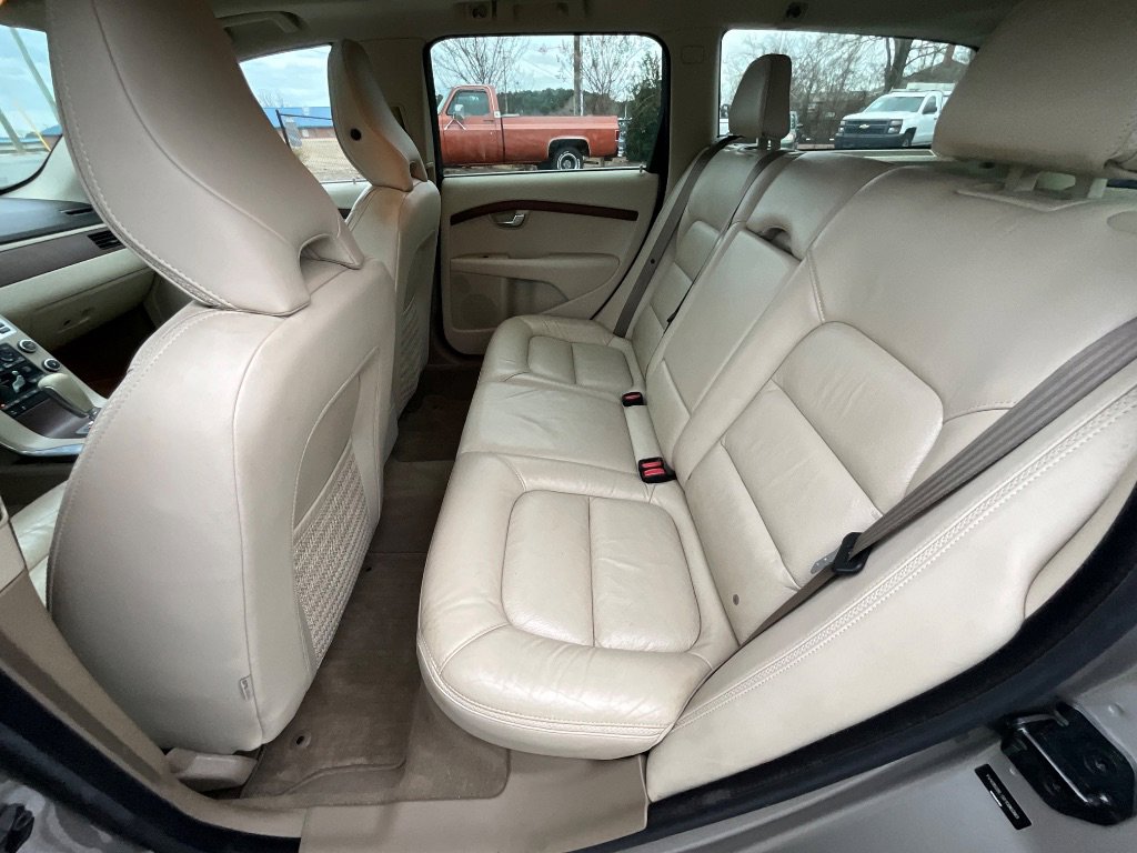 Used 2011 Volvo XC70 3.2 FWD image 20