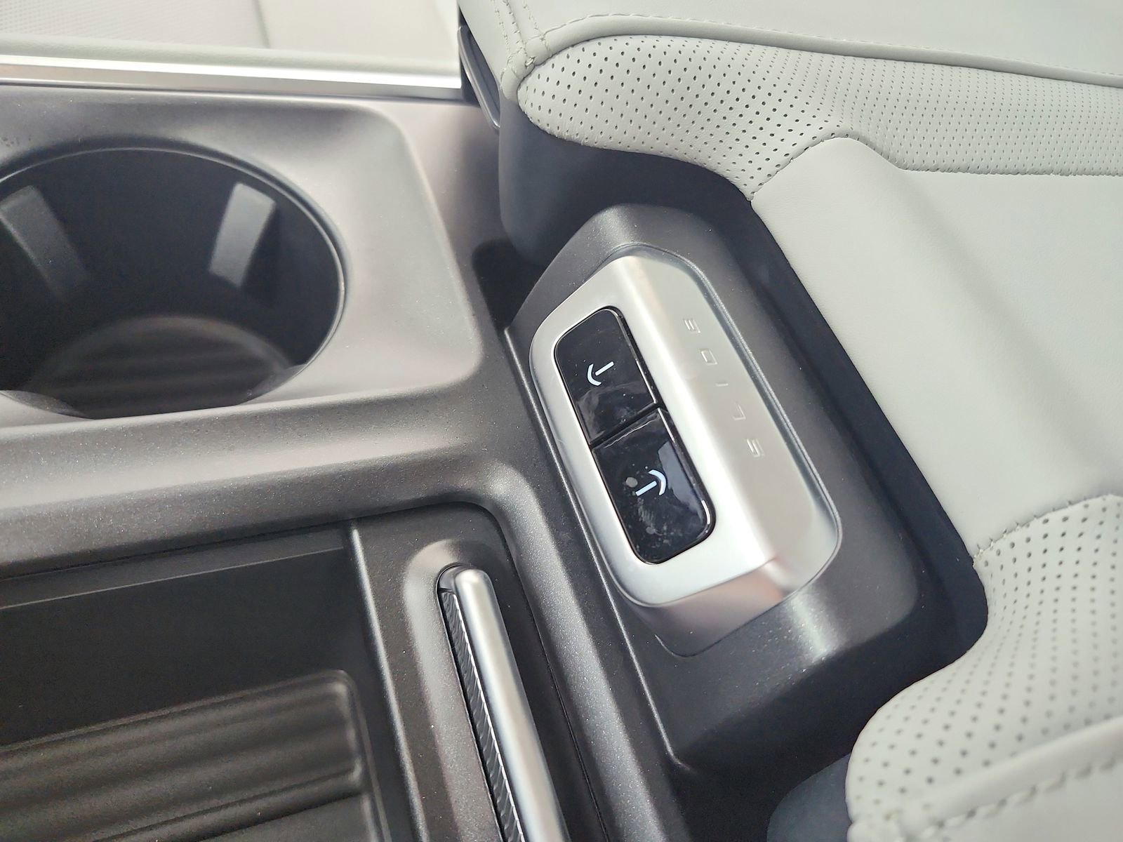 New 2026 Ford Expedition Platinum image 32