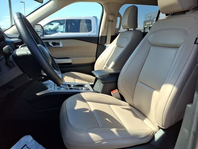 Used 2023 Ford Explorer XLT w/ Equipment Group 202A image 13