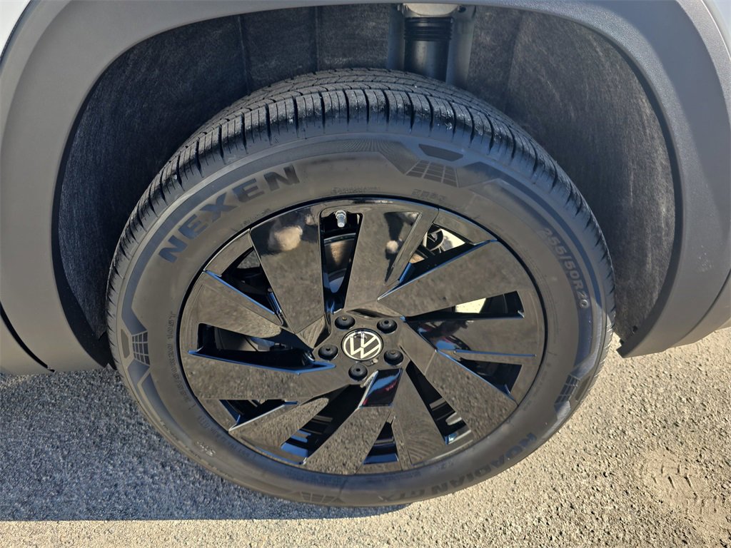 New 2026 Volkswagen Atlas SE image 29