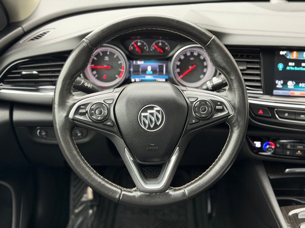 Used 2018 Buick Regal Essence image 17