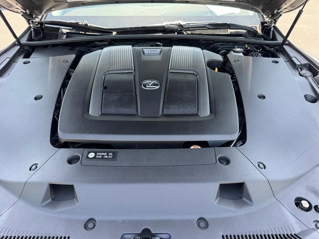 Used 2020 Lexus LS 500 w/ Accessory Package (Z2) RWD image 14