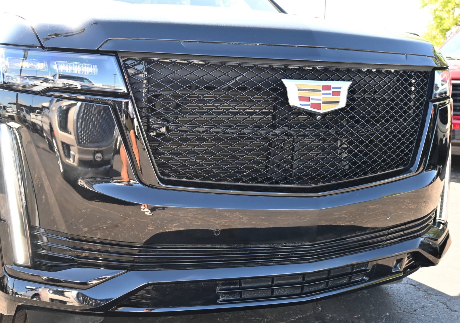 Certified 2023 Cadillac Escalade ESV Sport Platinum AWD/4WD image 28