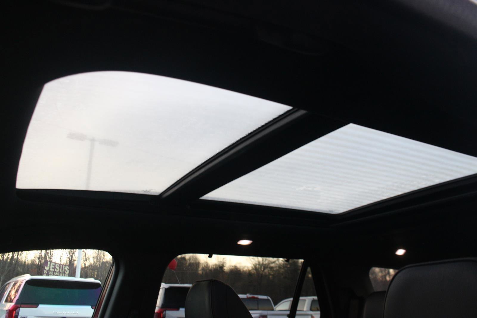 Used 2025 Honda Pilot Black Edition image 37