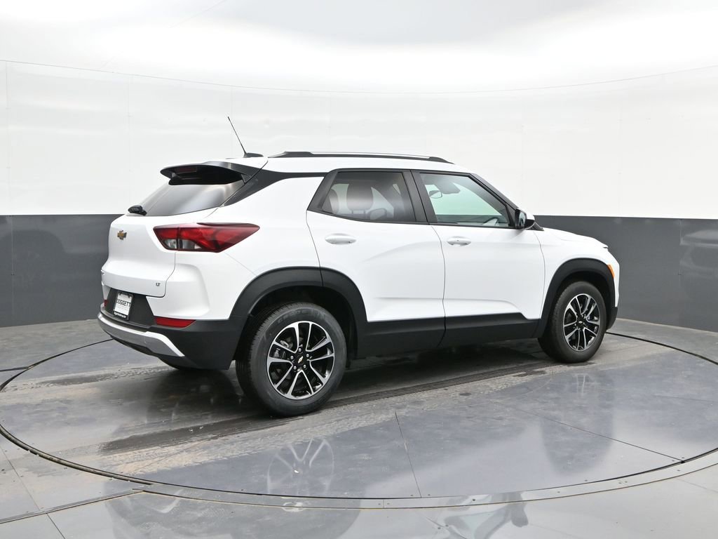 Used 2025 Chevrolet TrailBlazer LT FWD image 15