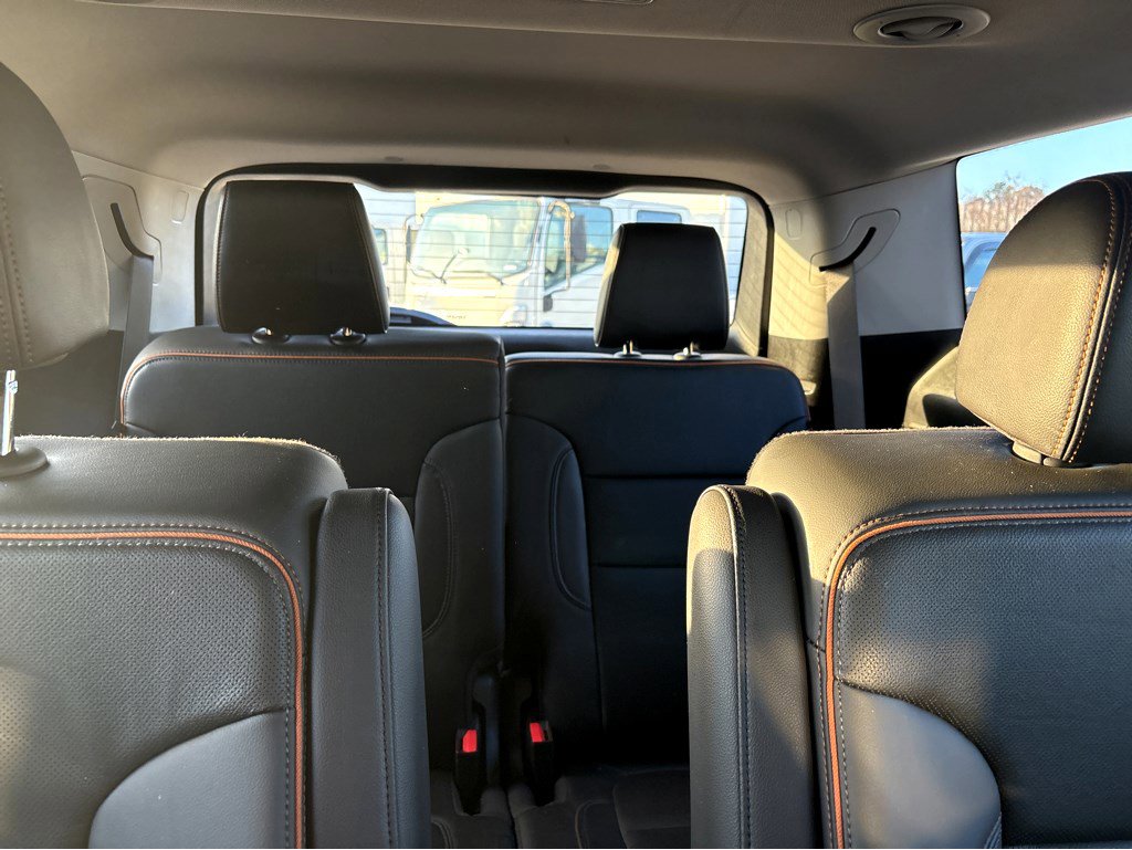Used 2023 GMC Acadia AT4 w/ Technology Package image 41