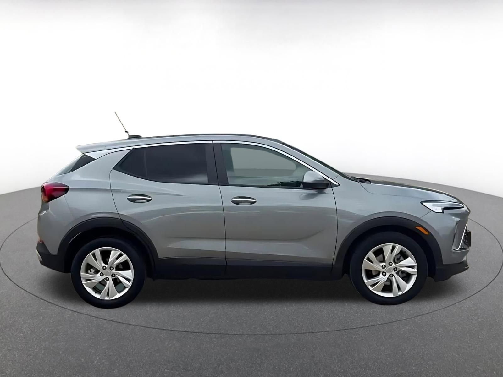 Used 2025 Buick Encore GX Preferred FWD image 16