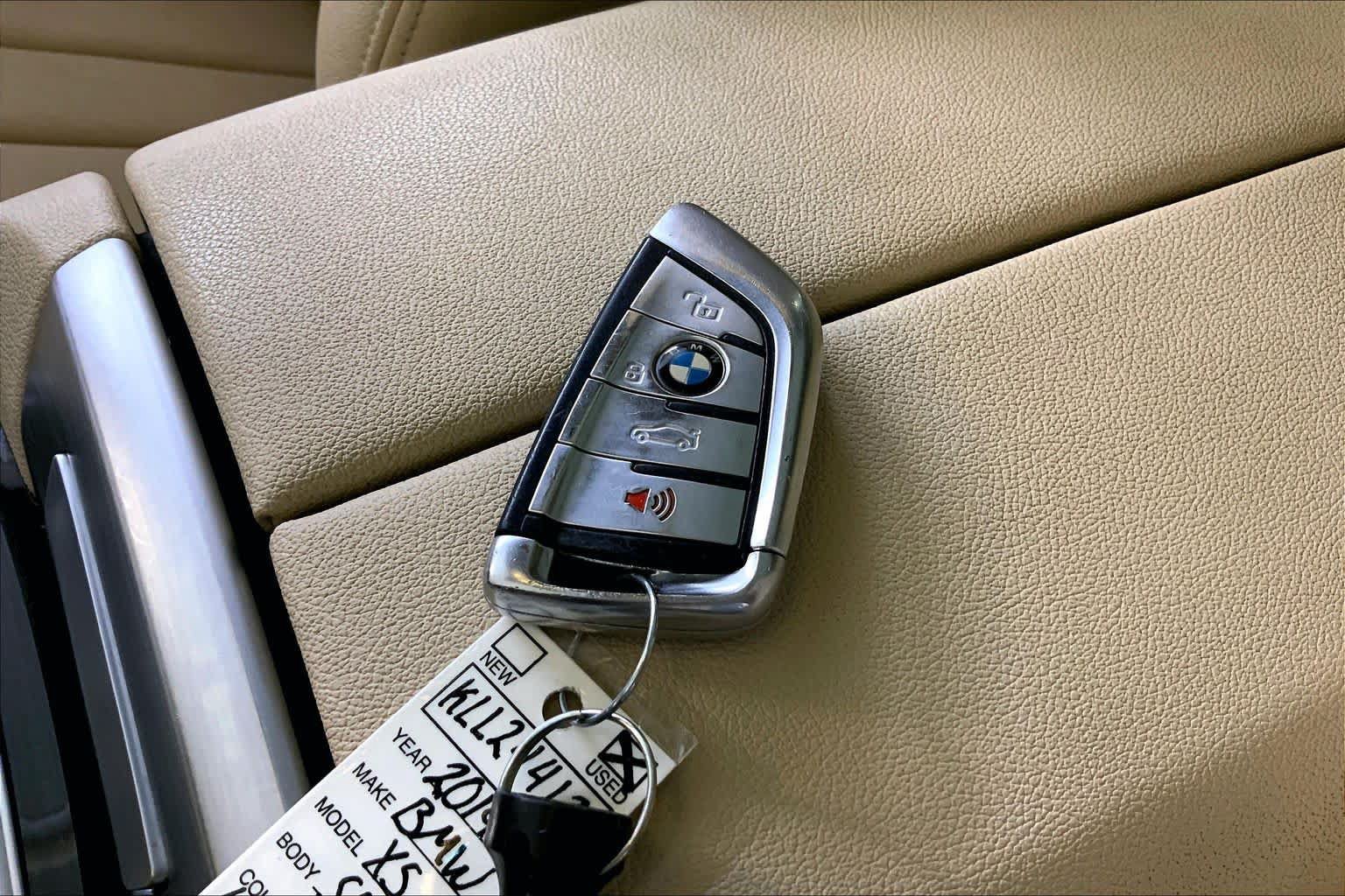 Used 2019 BMW X5 xDrive40i w/ Convenience Package AWD/4WD image 14