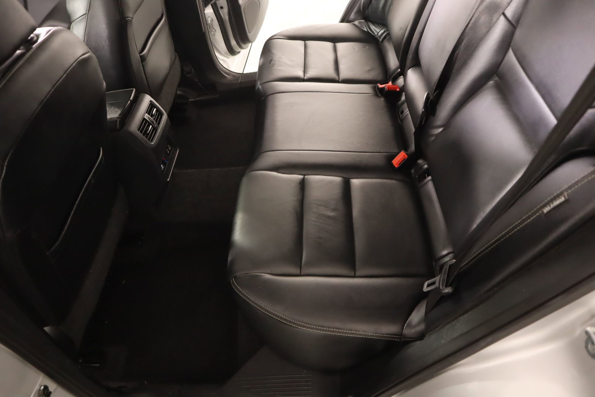 Used 2021 Nissan Rogue SL w/ Premium Package image 12