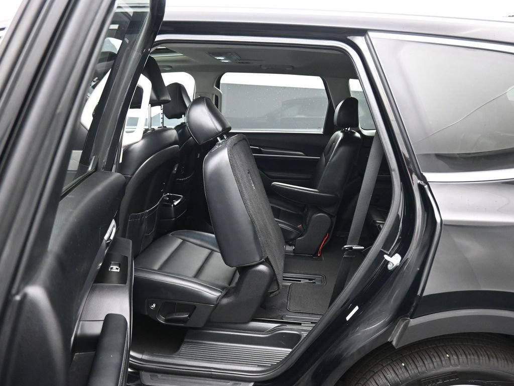 Used 2022 Kia Telluride S image 37