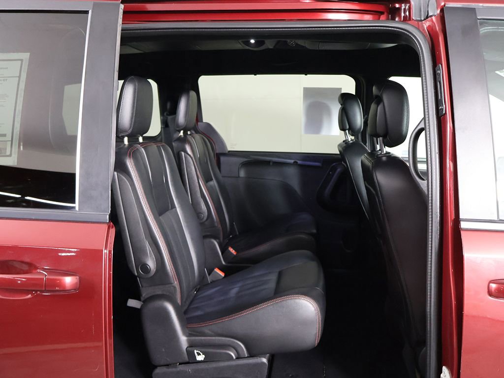 Used 2019 Dodge Grand Caravan GT FWD image 28