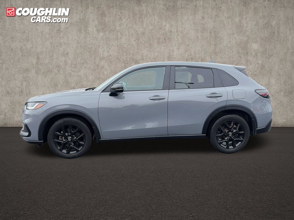 Used 2025 Honda HR-V Sport image 4
