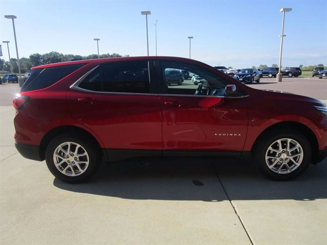 Used 2022 Chevrolet Equinox LT image 7