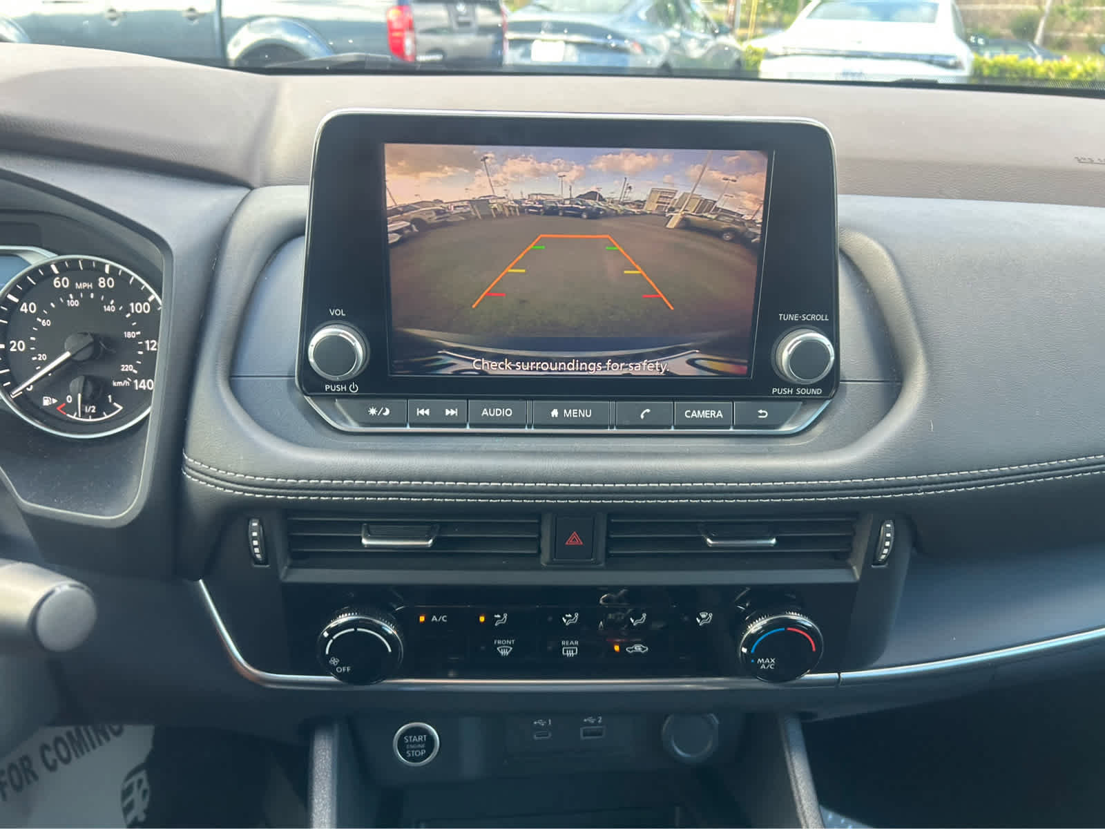 Used 2023 Nissan Rogue S AWD/4WD image 8