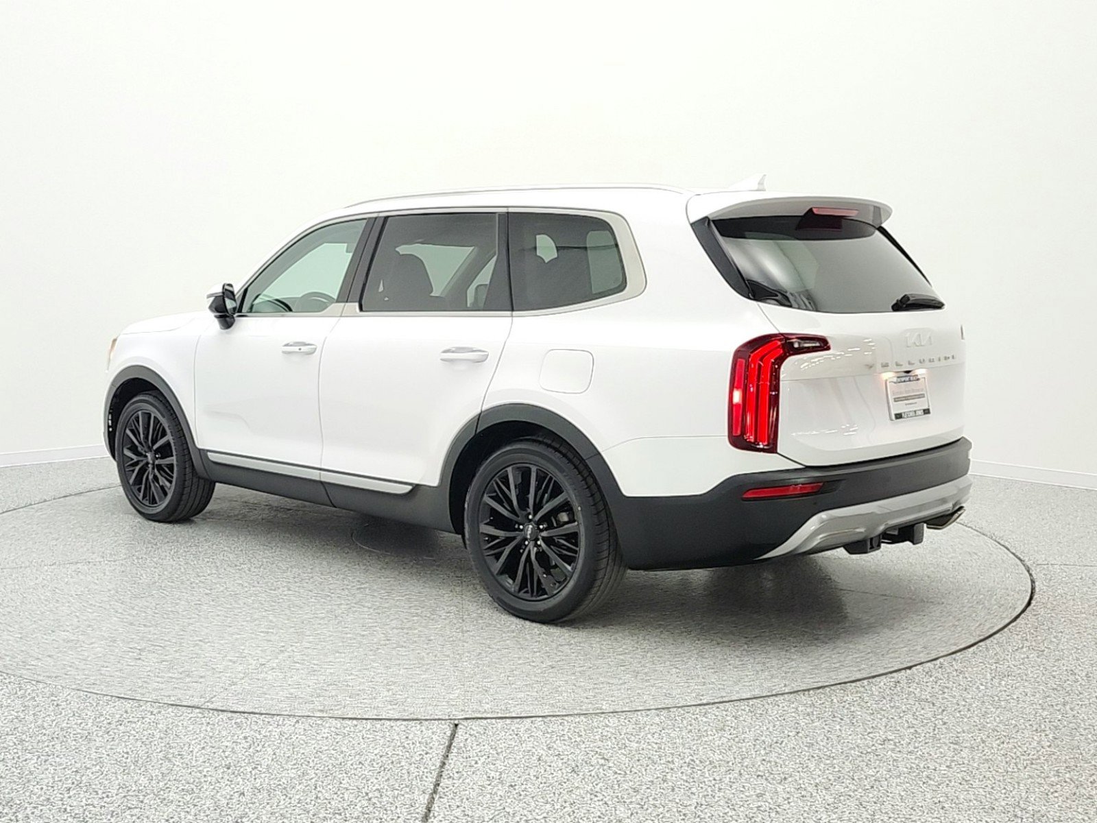 Used 2022 Kia Telluride SX w/ Towing Package image 7