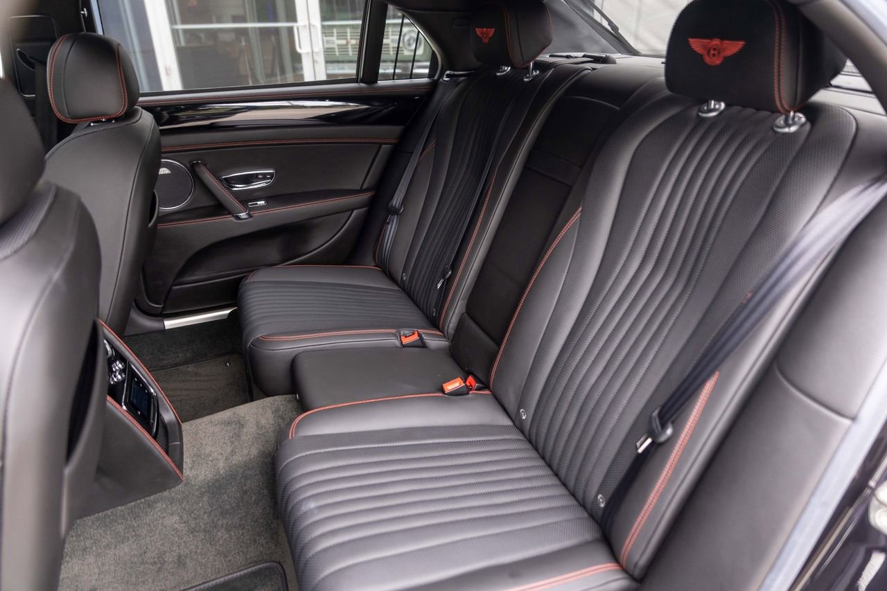 Used 2018 Bentley Flying Spur S V8 AWD/4WD image 40