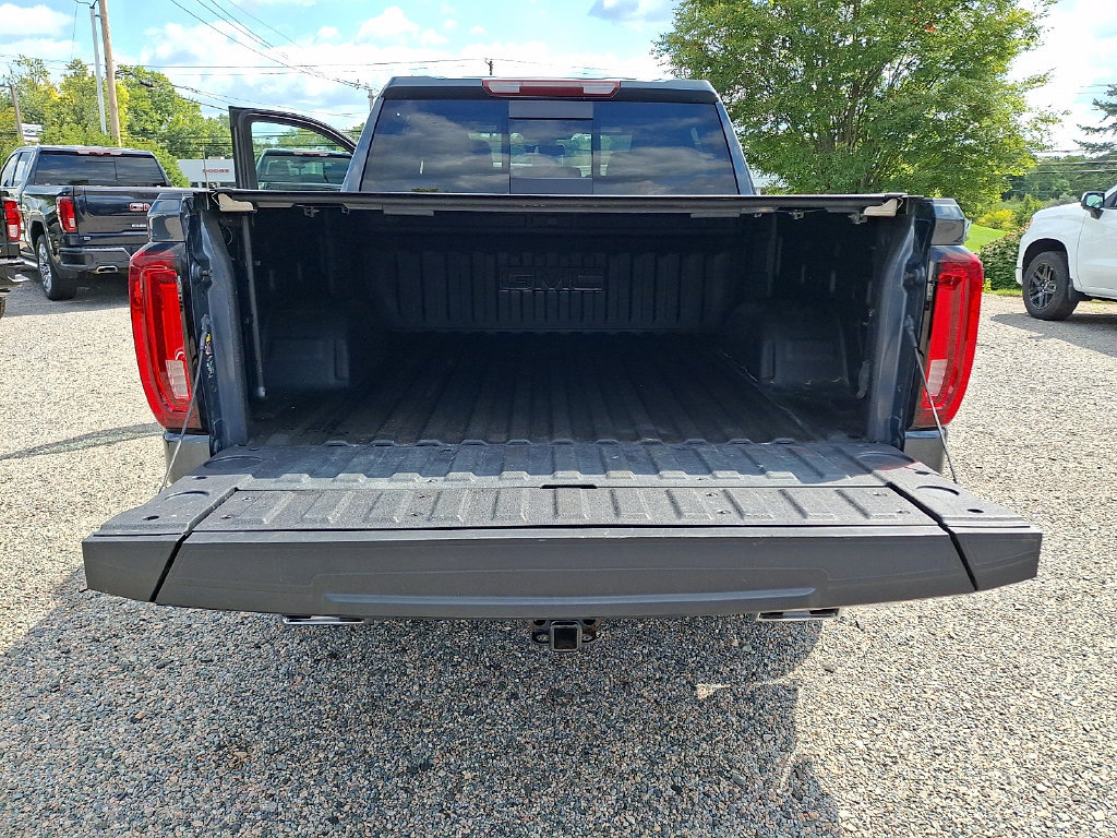 Used 2022 GMC Sierra 1500 SLT w/ SLT Premium Plus Package AWD/4WD image 29