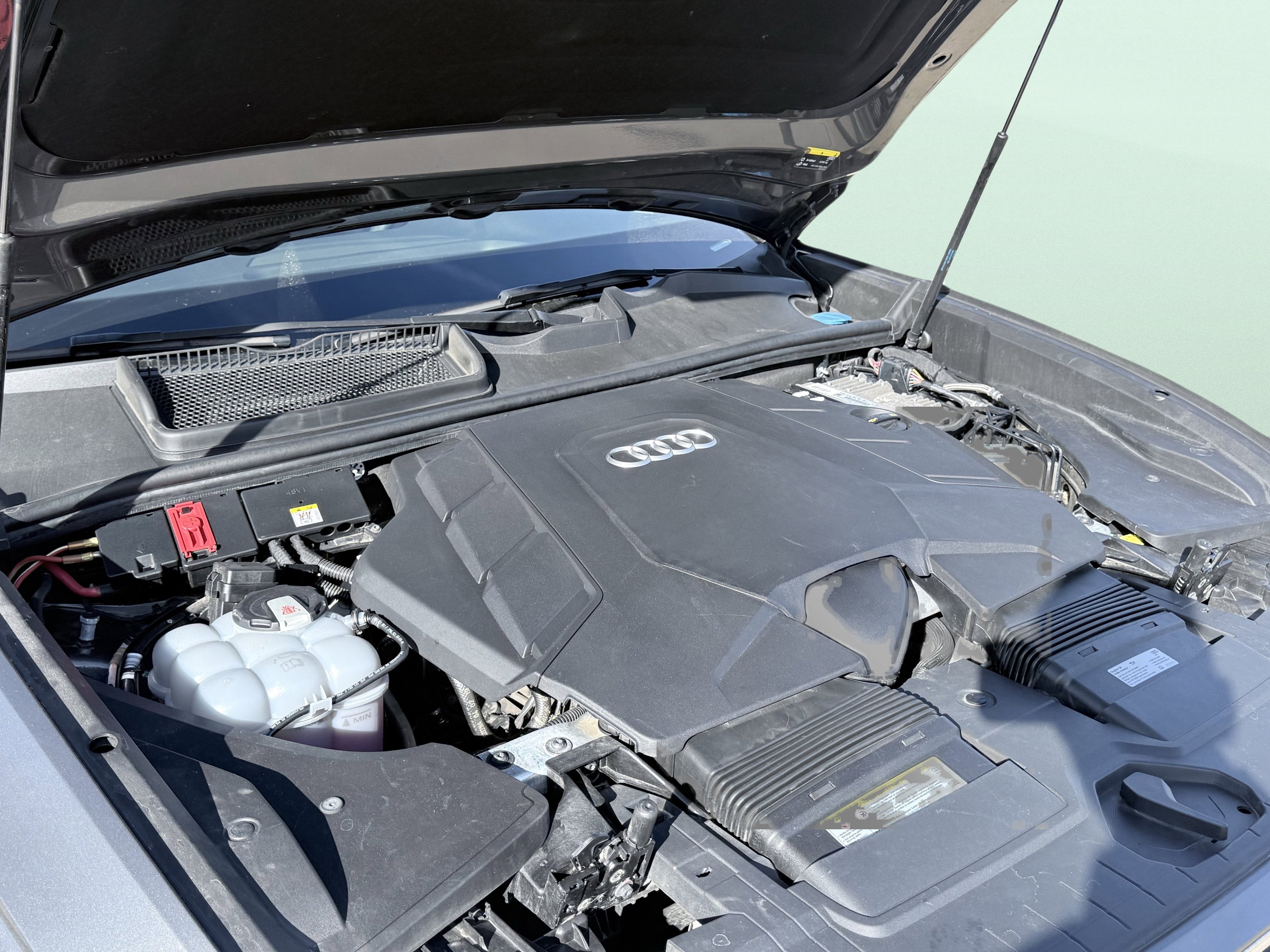 Used 2019 Audi Q8 Premium Plus w/ Premium Plus image 20