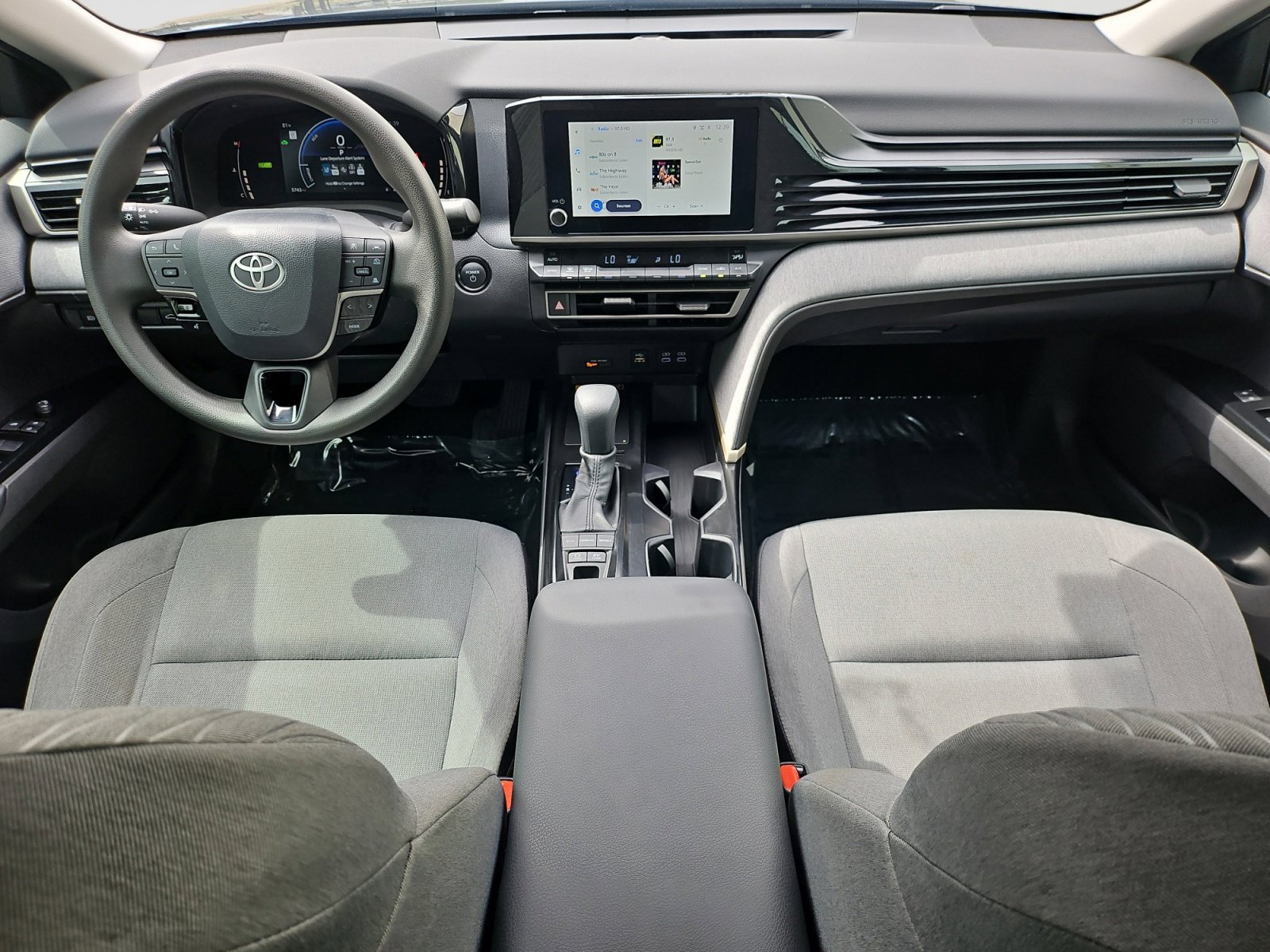Used 2026 Toyota Camry LE FWD image 16