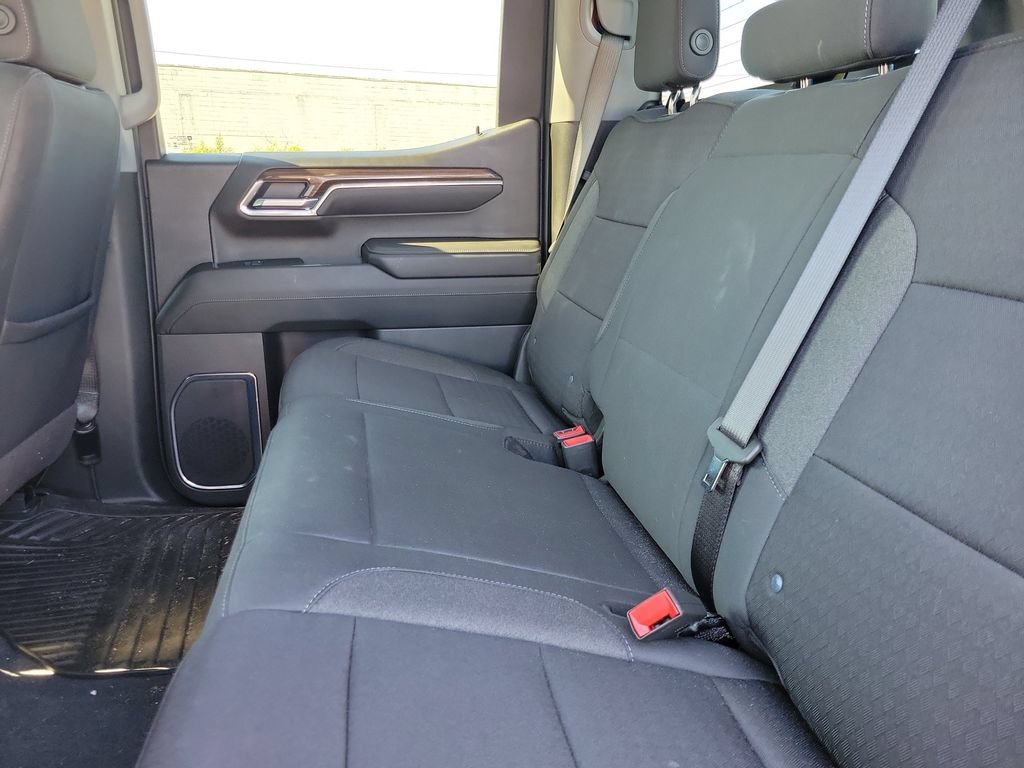 Used 2024 Chevrolet Silverado 1500 LT AWD/4WD image 13