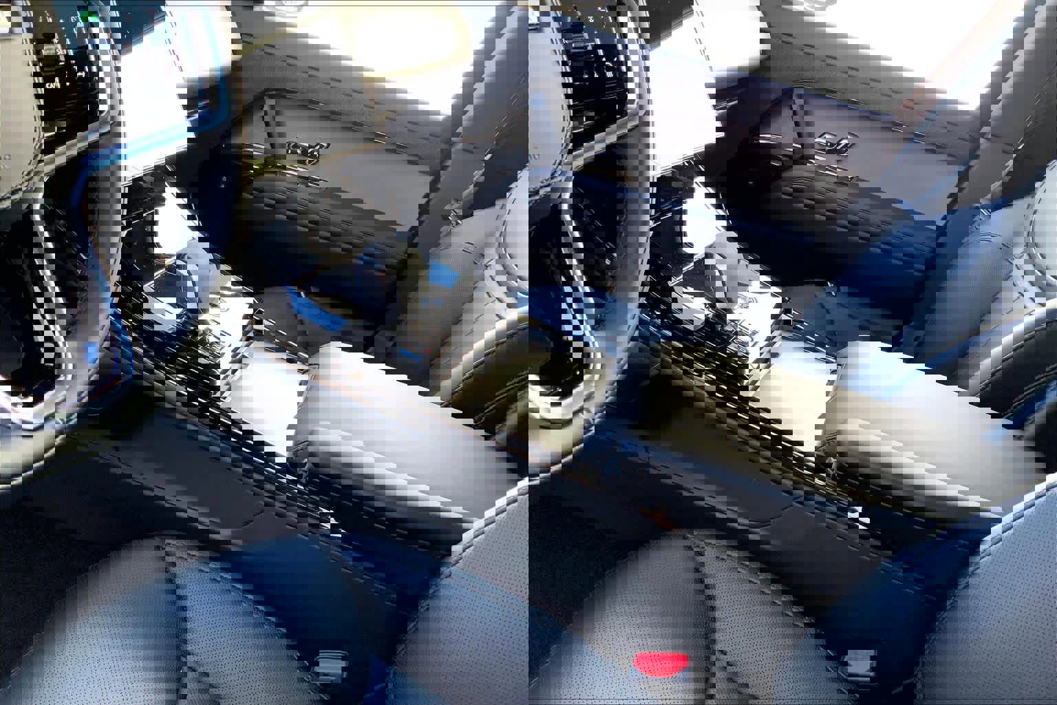 Used 2025 Land Rover Range Rover Sport SE image 15