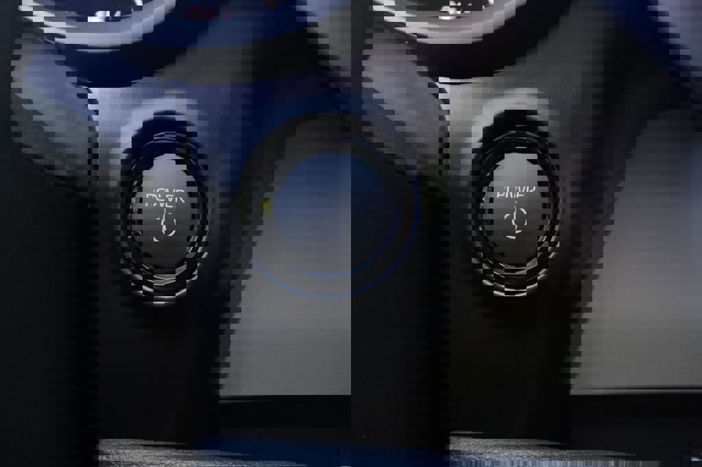 New 2026 Toyota Sienna XLE image 6