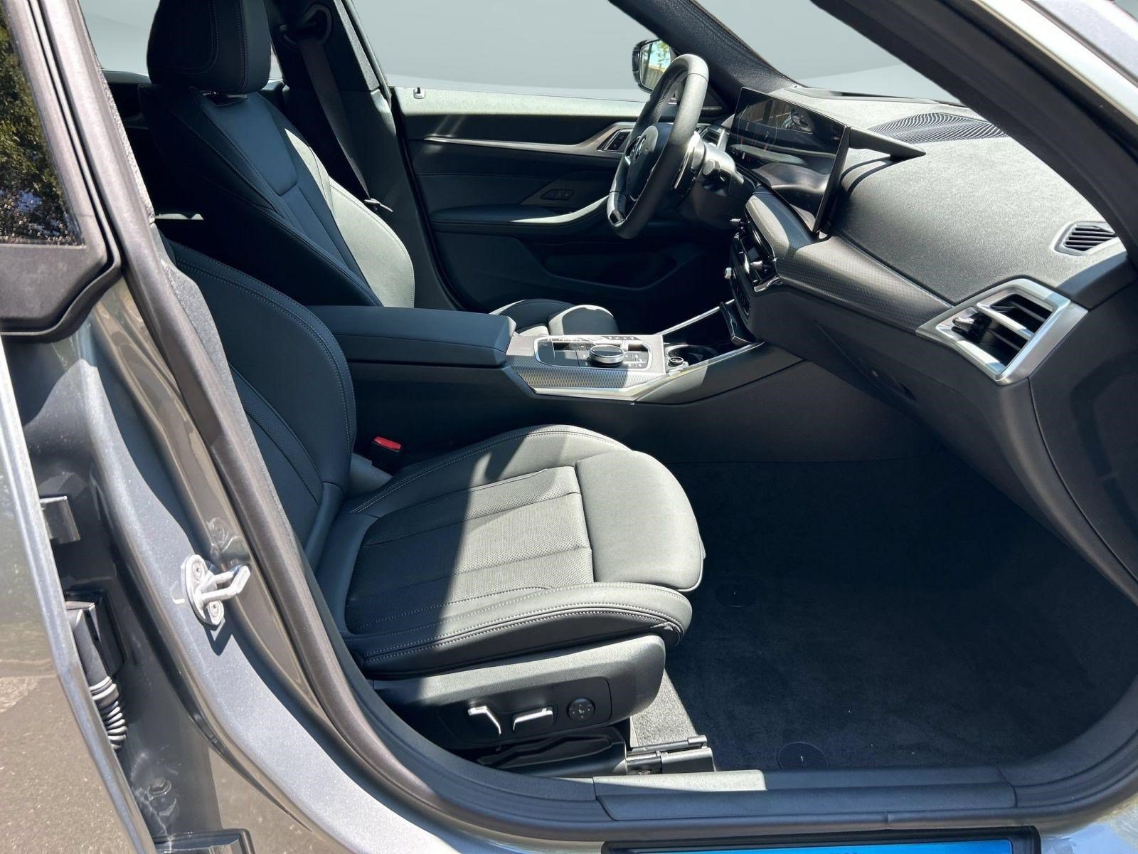 New 2026 BMW 430i xDrive w/ Premium Package AWD/4WD image 26